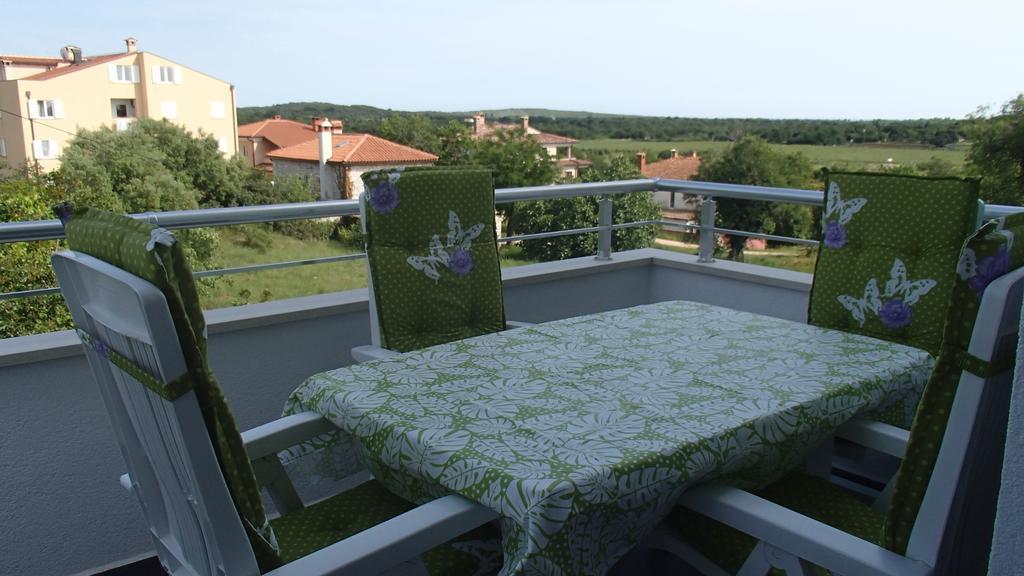 Apartment Eni Rovinj Exterior photo
